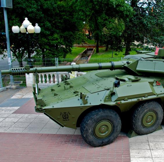Centauro_tank_destroyer_in_spanish_armed_forces_day-FOTO-3 (1)