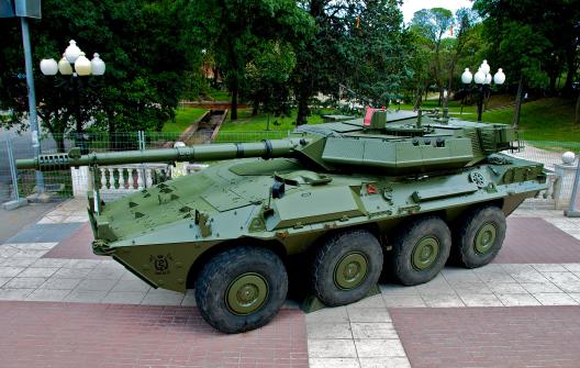 Centauro_tank_destroyer_in_spanish_armed_forces_day-FOTO-3