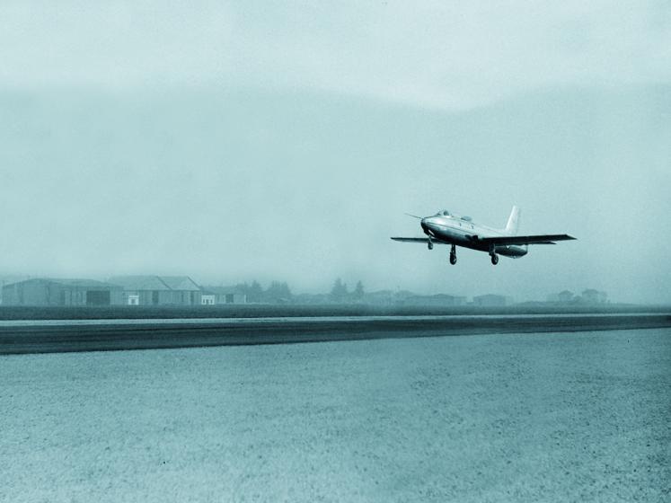 The MB.326 trainer jet first flight, 10 December 1957