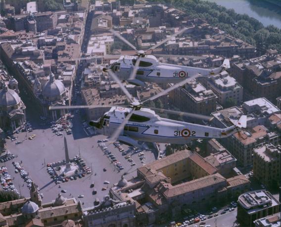 HH-3F flying over Rome