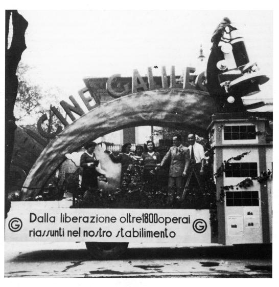 Officine Galileo parade float, 1948