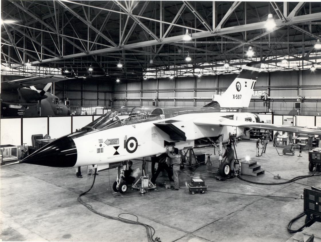 1977- 2 prototipo Tornado a Caselle (TO)