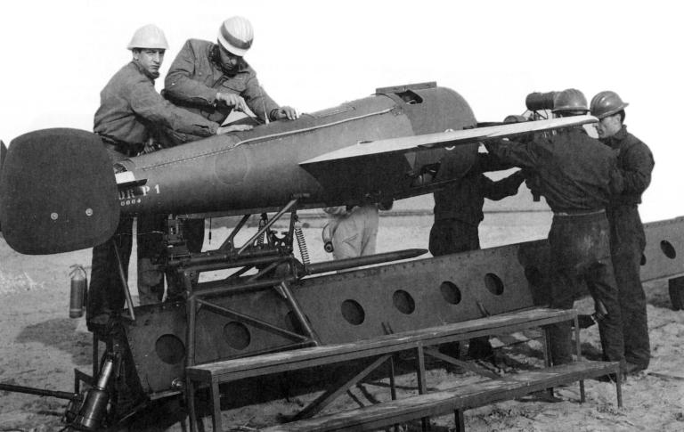 28(SelexGallileo 22)Prime prove volo senza pilota  P-1, Meteor Costr