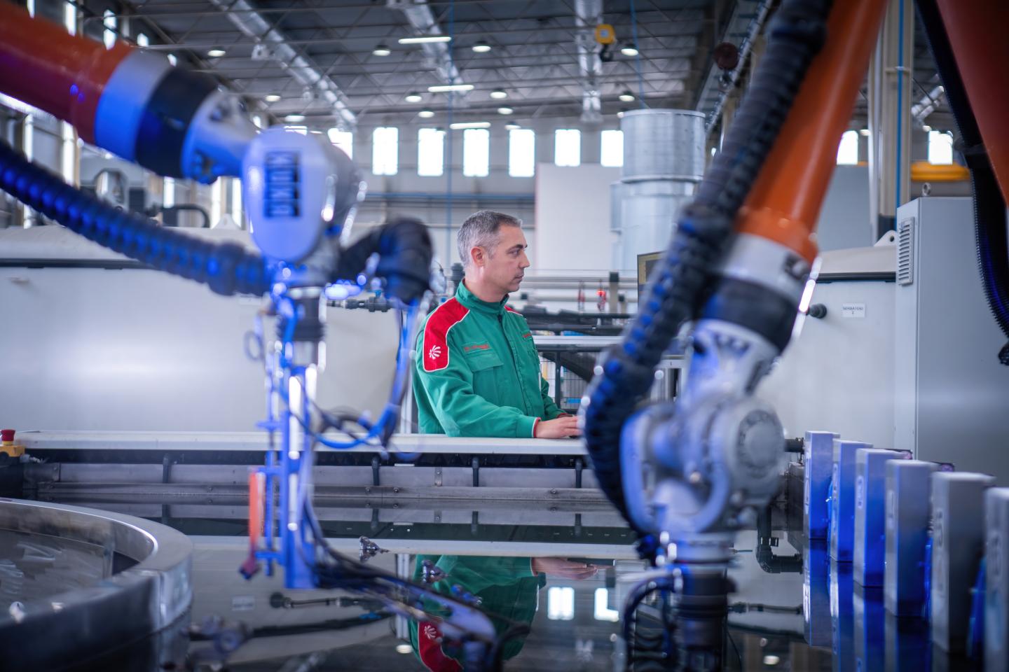 e16884ad0bd999aa53ce6bdd641e1f01668e100d