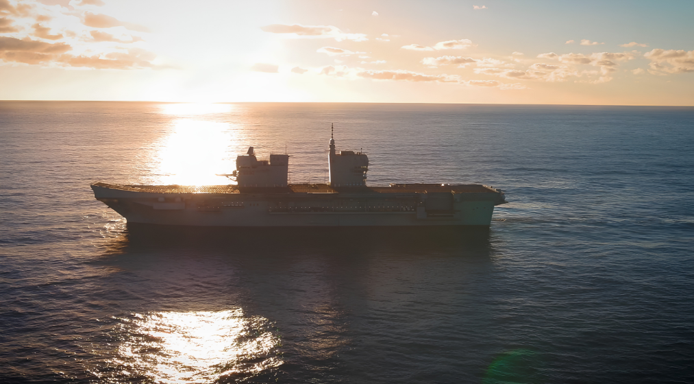 Nave LHD foto banner